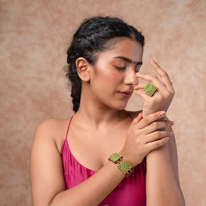 WHE Kantha Green Repurposed Silk Fabric and Wood Ring