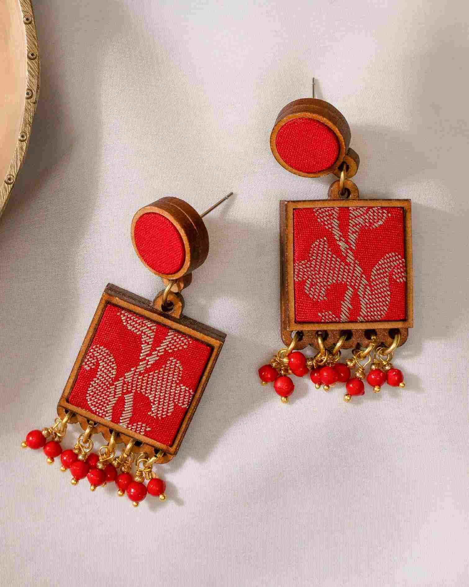 WHE Red Festive Fabric and Repurposed Wood Square Danglers