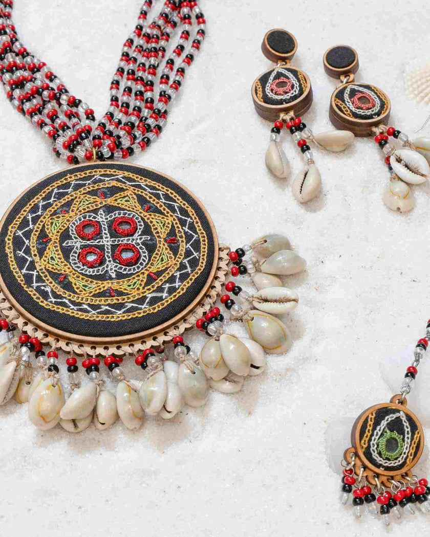 WHE Two in One Hand Embroidered Multicolor pendant Choker