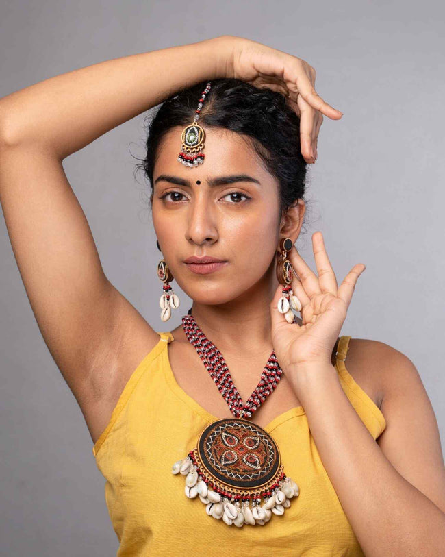 WHE Hand Embroidered Multicolor Maang Tika