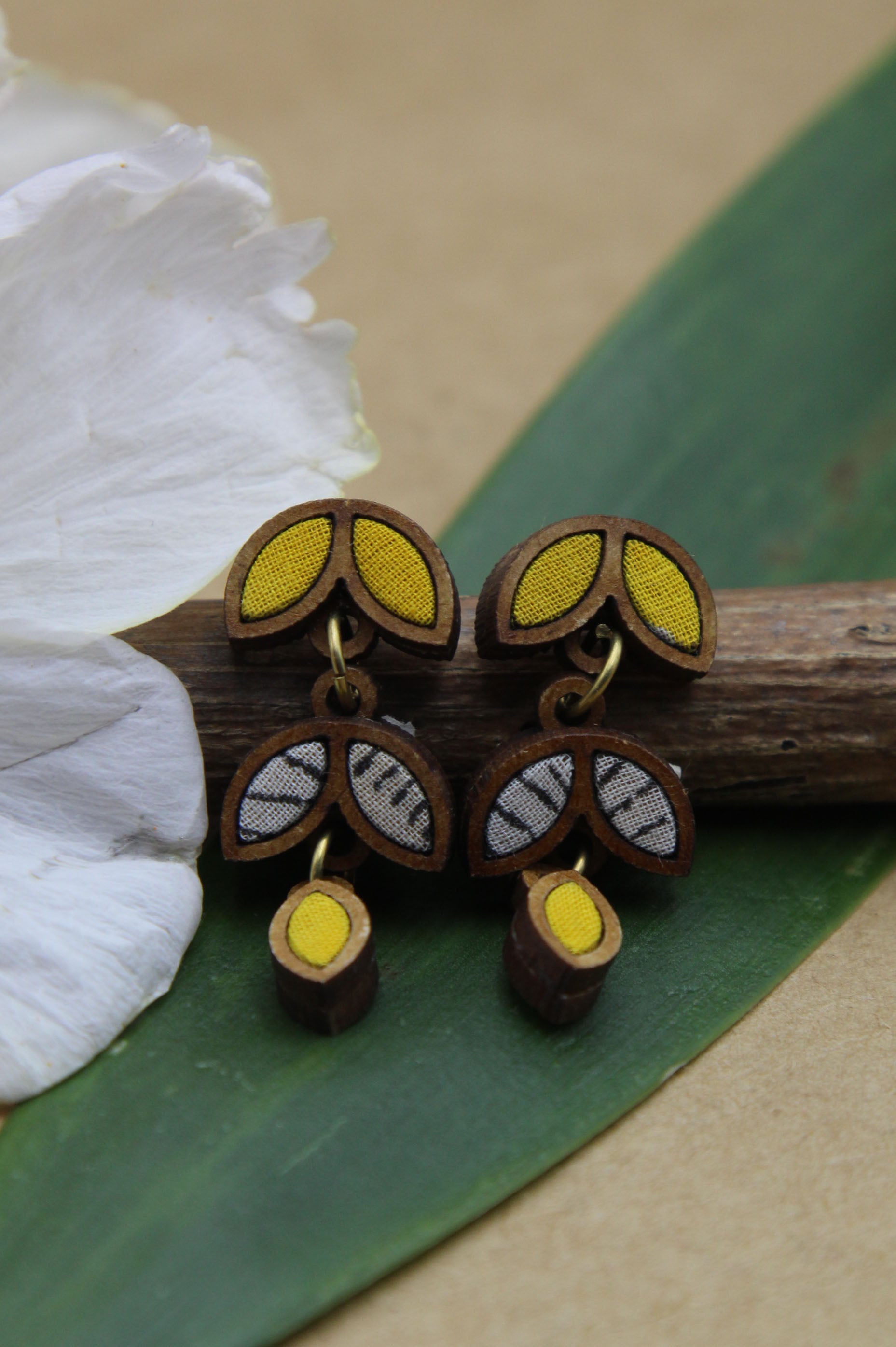 WHE Yellow White Bloom Repurposed Fabric and Wood Leaf Dangler
