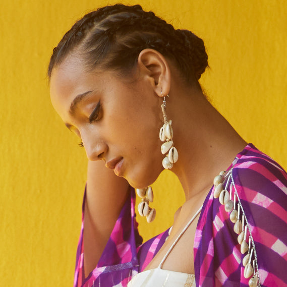 WHE Trendy Jute And Cowry Earrings