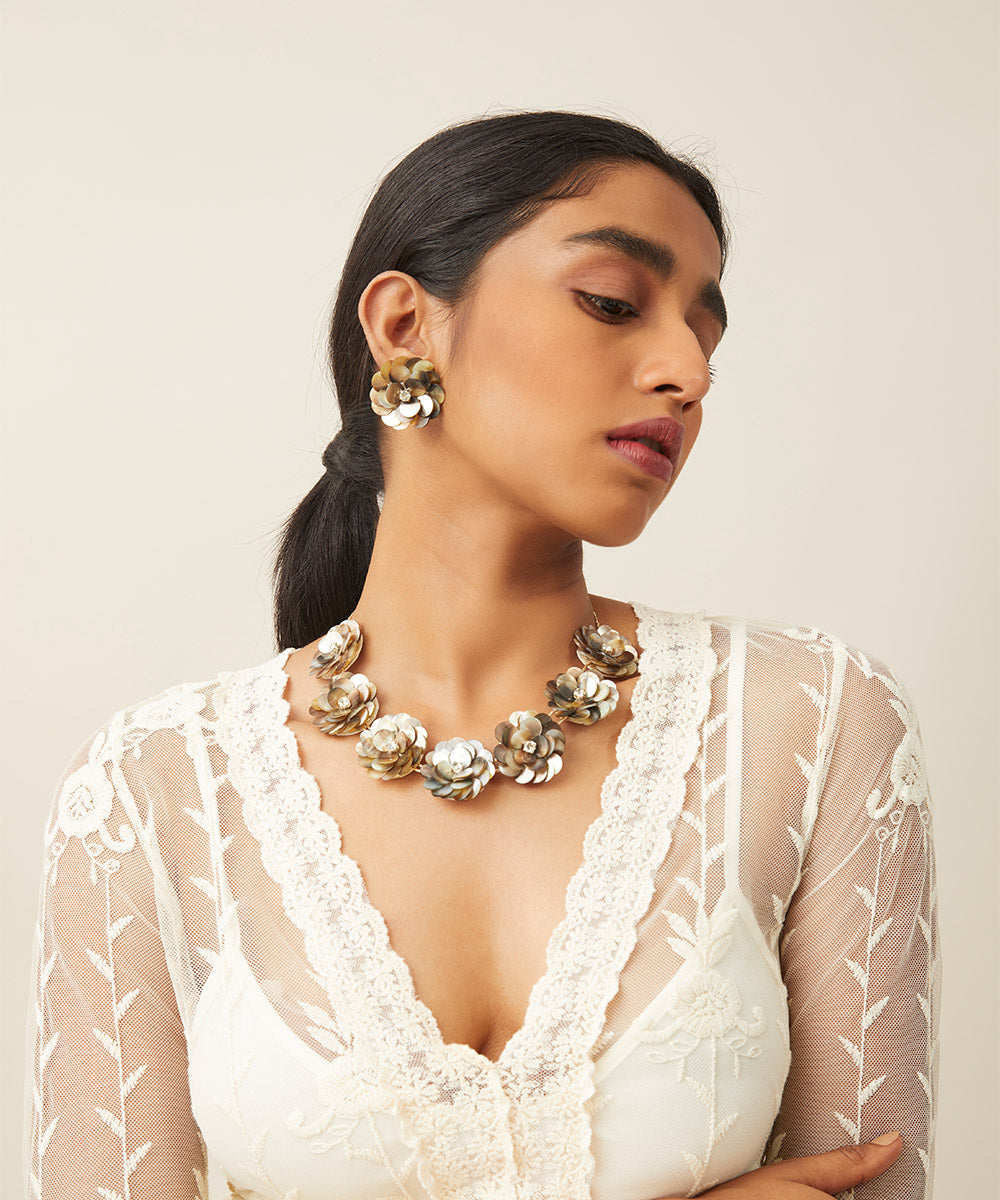 WHE Sea Secrets Gold 'Floral' Mother of Pearl Necklace