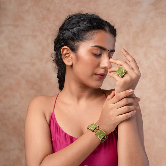 WHE Kantha Green Repurposed Silk Fabric and Wood Ring