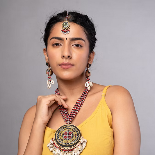 Hand Embroidered Multicolor Maang Tika